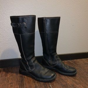 Brand new leather Born boots